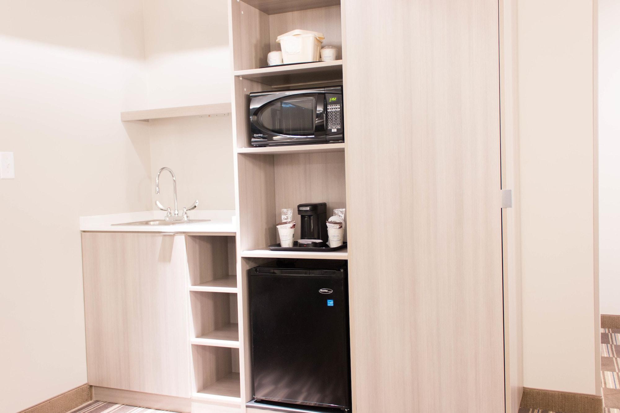 Microtel & By Wyndham 3* Springville