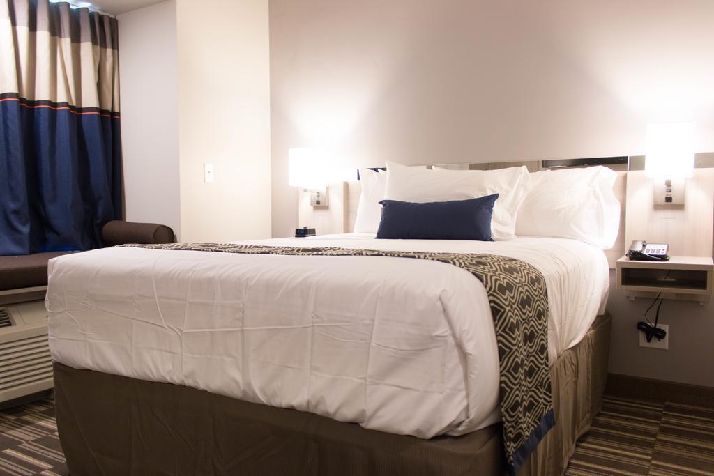 Microtel & By Wyndham Springville