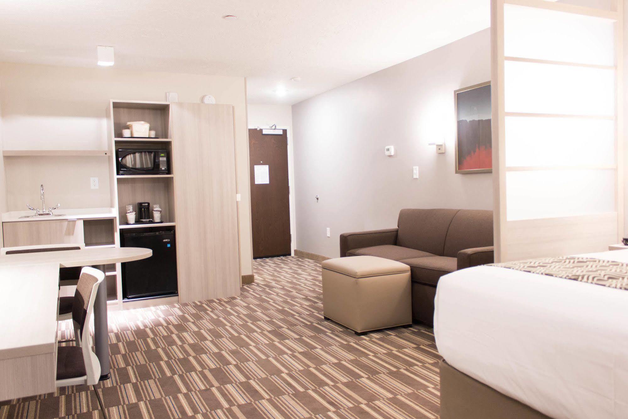 Hotel Microtel & By Wyndham 3*