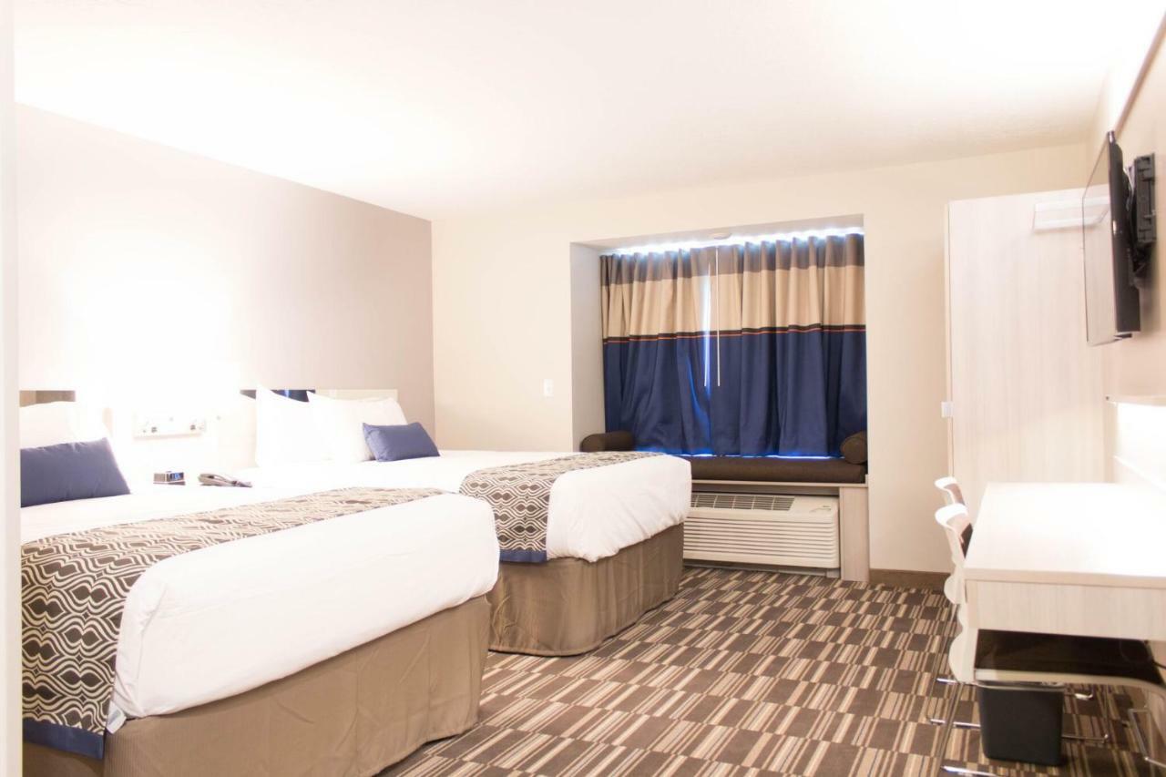 Hotel Microtel & By Wyndham 3*