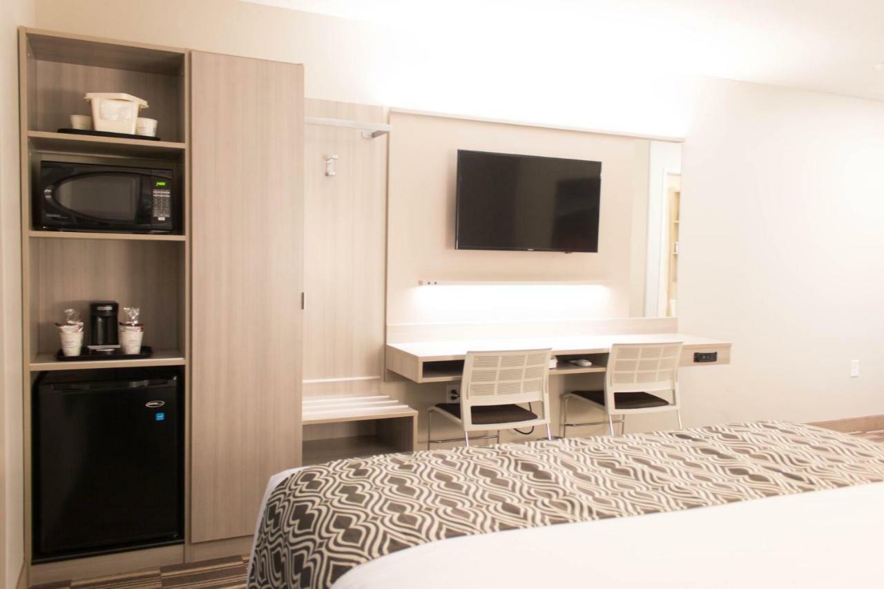Microtel & By Wyndham 3*