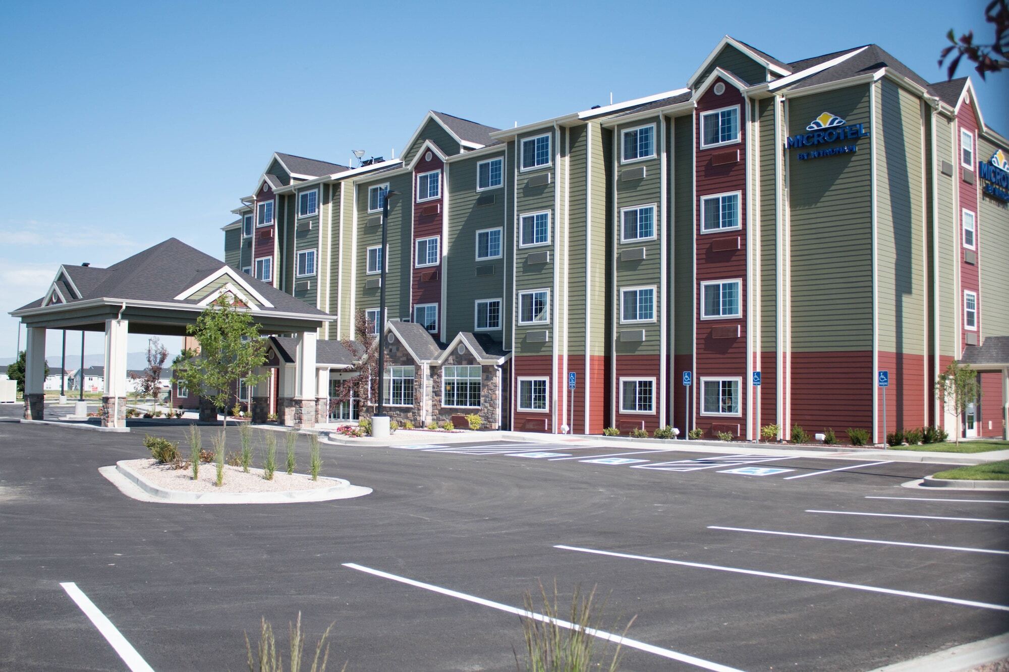 Hotel Microtel & By Wyndham