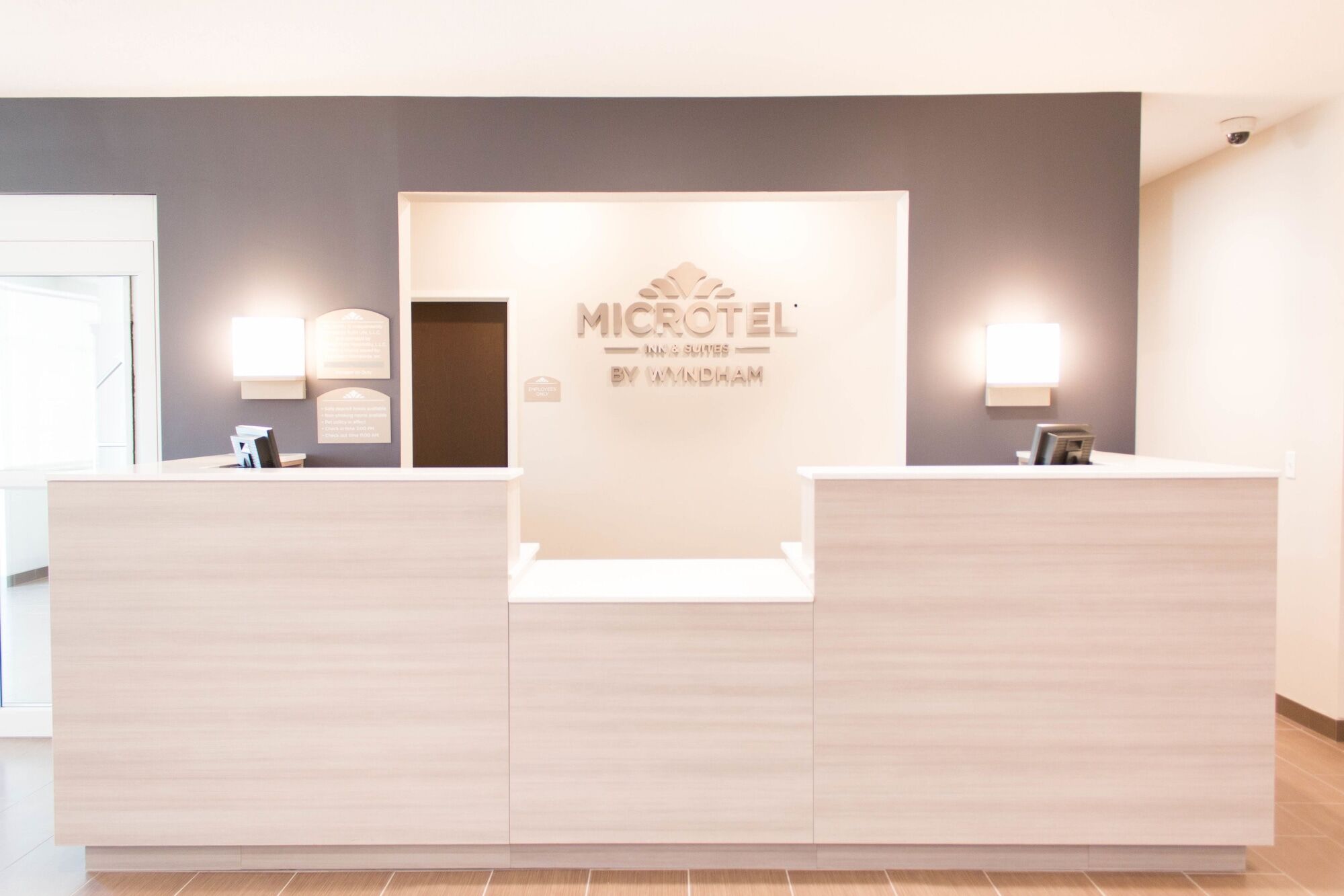 Microtel & By Wyndham Hotel 3*